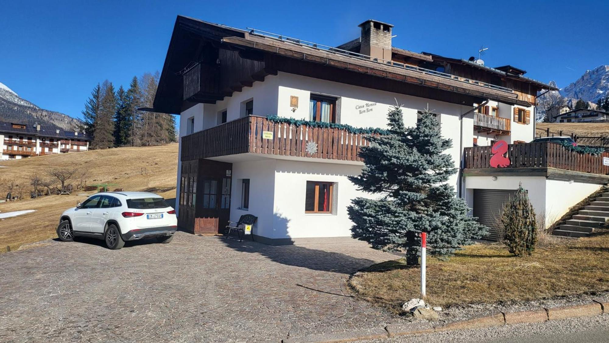 Affittacamere Iragidor Cortina d'Ampezzo Bagian luar foto